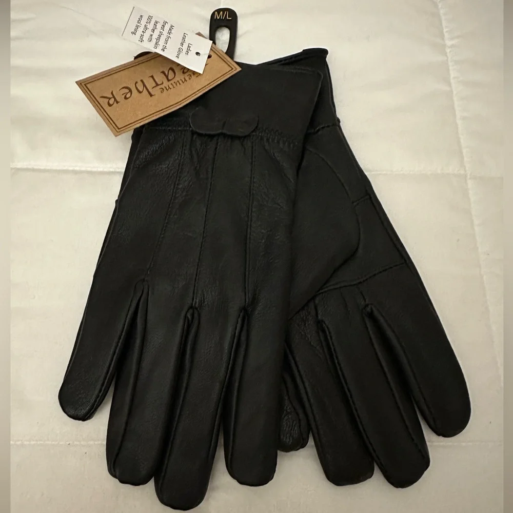 Black Leather Gloves